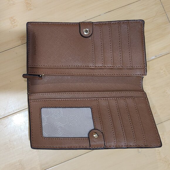 Michael kors wallet - Picture 2 of 2